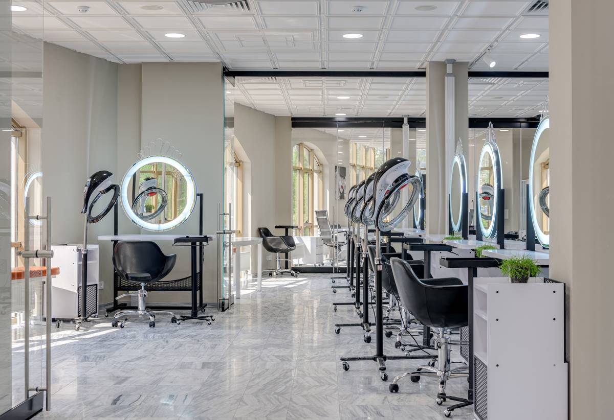 Makeup Mirror Essential: 7 Proven Tips to Avoid Costly Lighting Mistakes